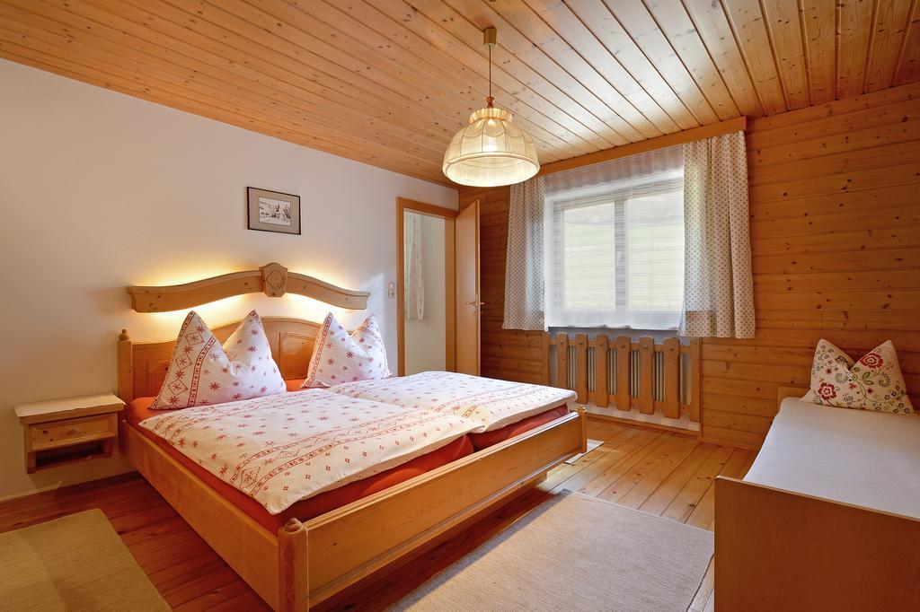 Gugghof Apartment Hopfgarten im Brixental Room photo